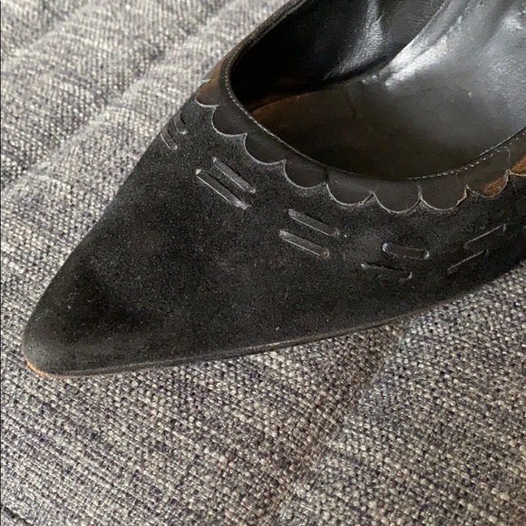 Manolo Blahnik suede kitten heels - Picture 6 of 7